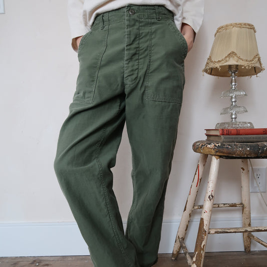 Military Trouser 01