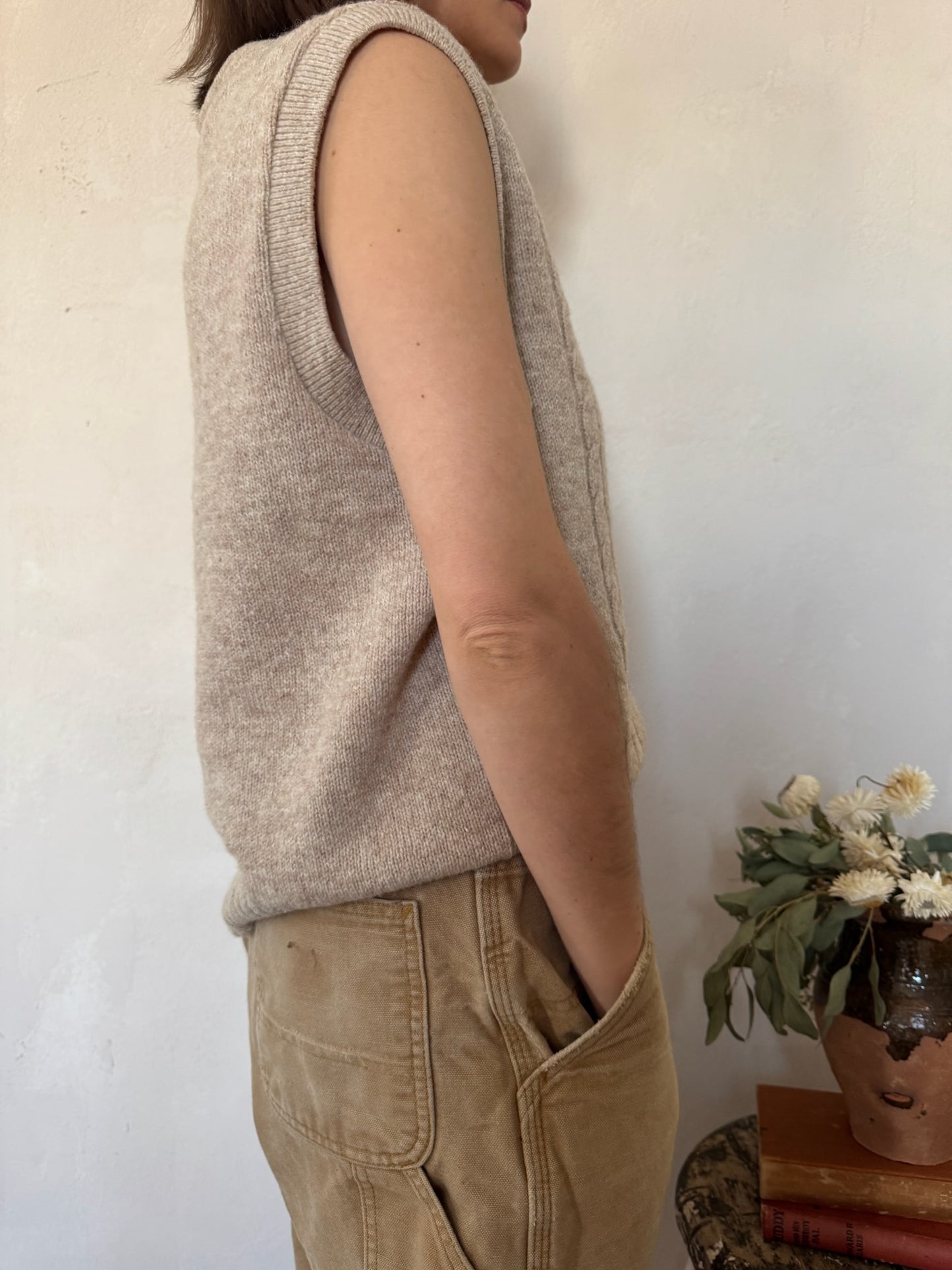 Oat Knit Vest