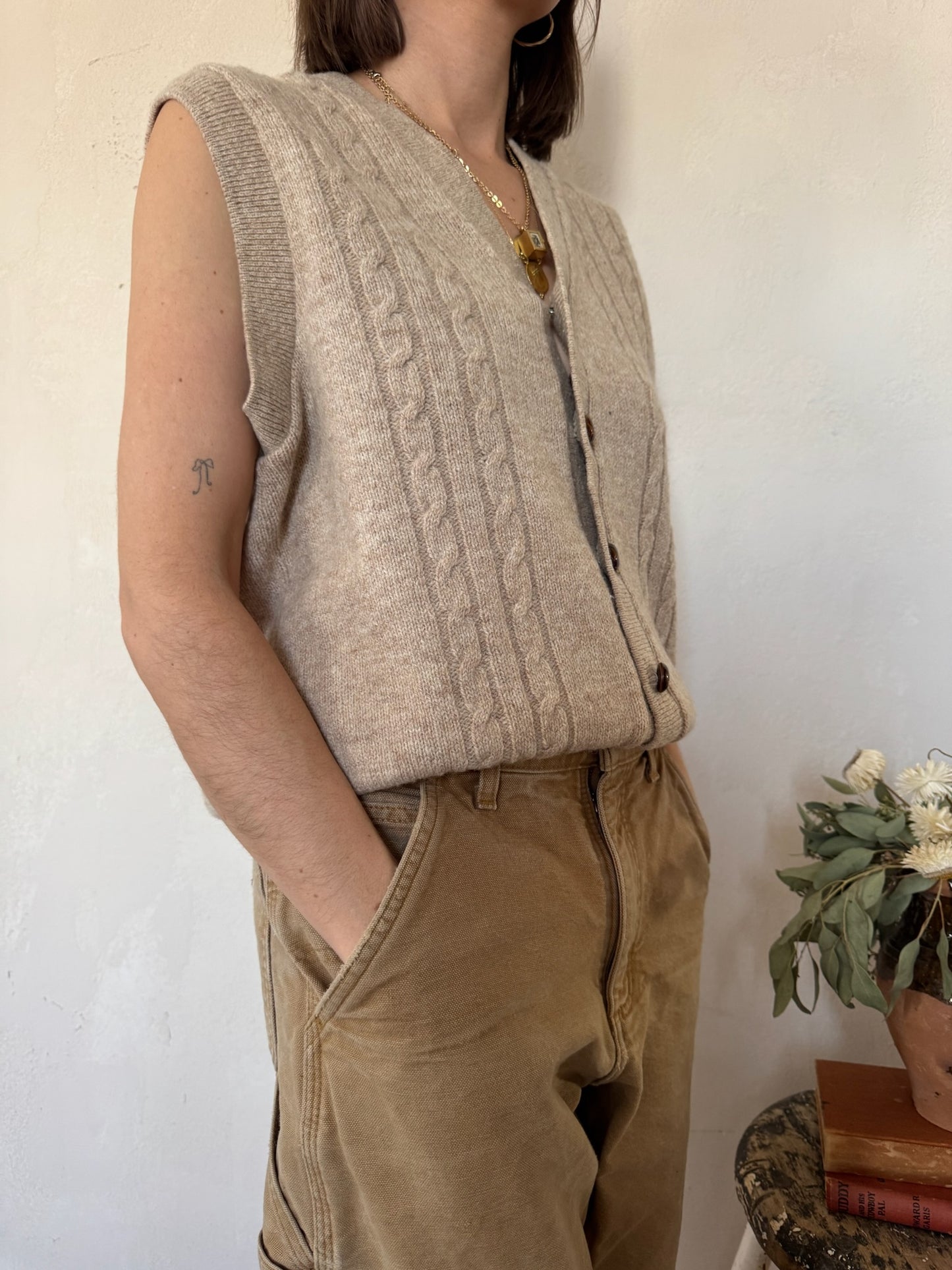 Oat Knit Vest